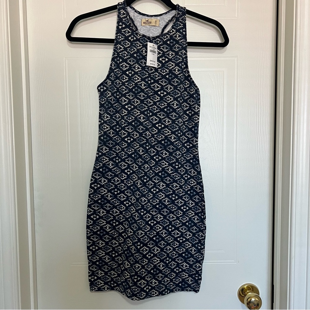 BNWT Hollister Navy and White Geometric Mini Dress